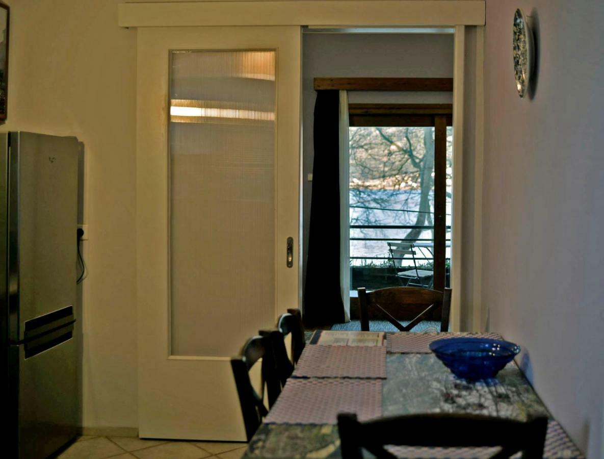 Lake View Apartment يانينة المظهر الخارجي الصورة